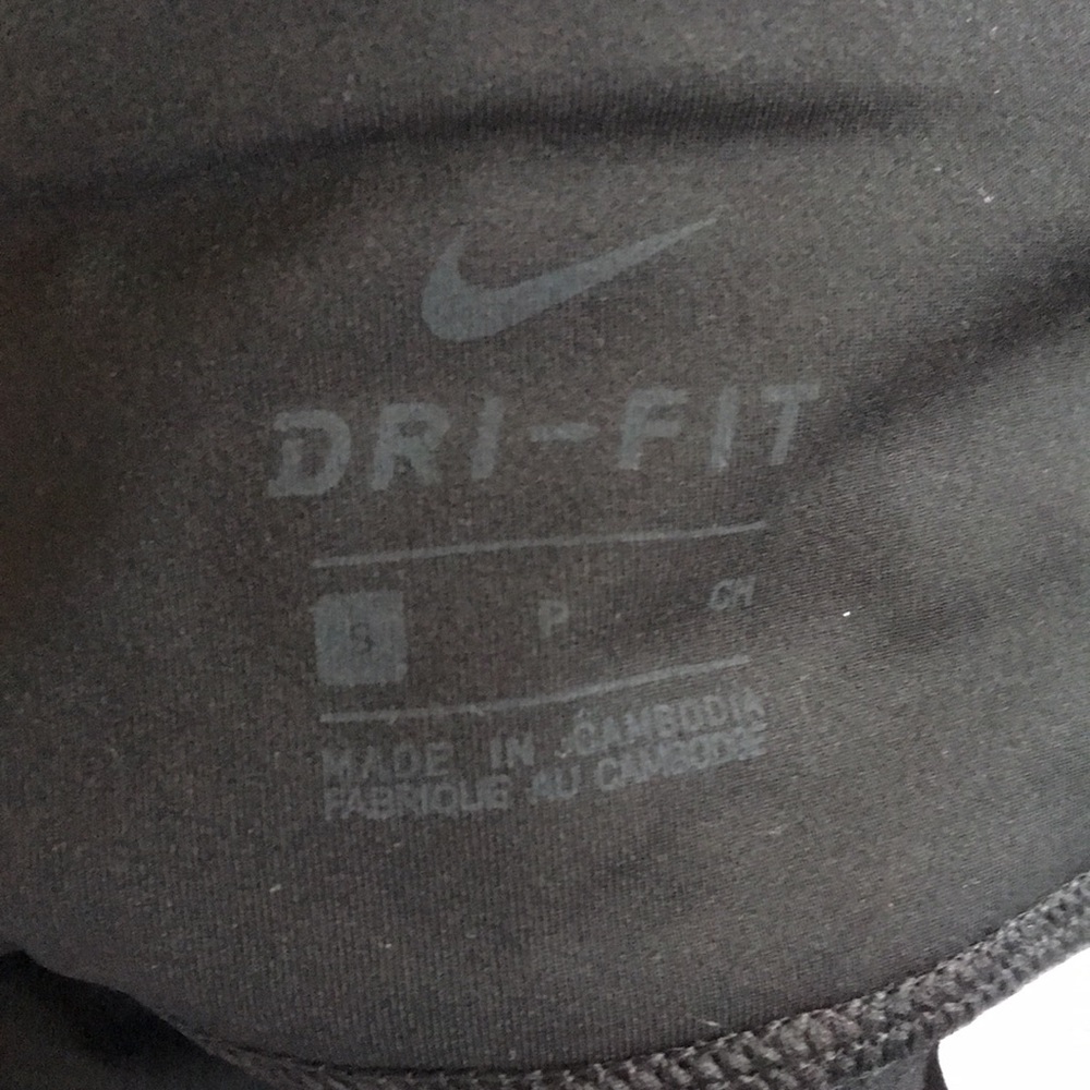 Black Nike leggings - Picture 3 of 3